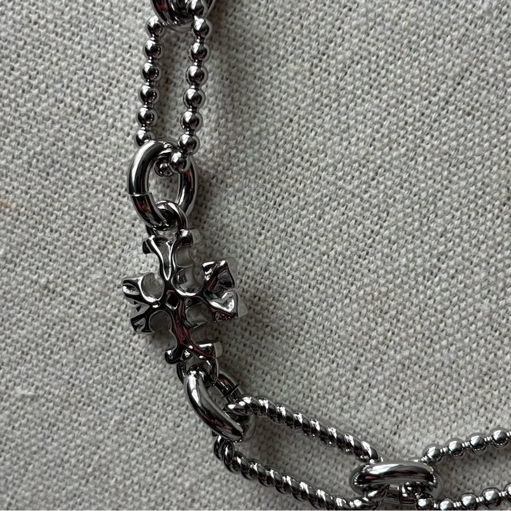 Tory Burch Roxanne Silver Logo Chain Necklace - Picture 6 of 6